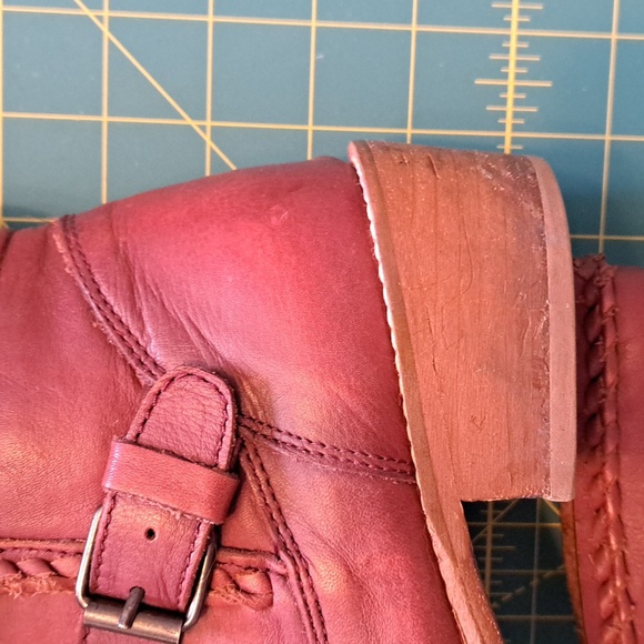 Musse & Cloud Red Leather Distressed Finish Boots - Picture 4 of 13